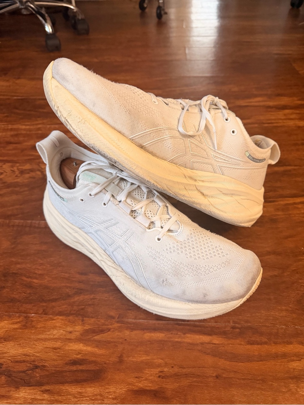 ASICS Women Gel-Nimbus 26 1012B601 White Running Shoes Sneakers Size 12